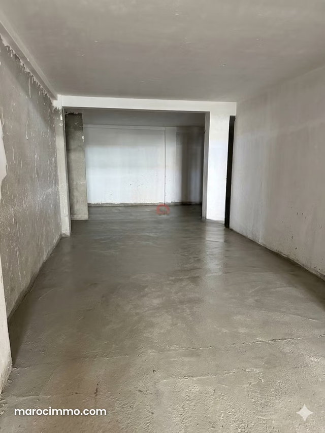 Location Local à Bouskoura centre — 2