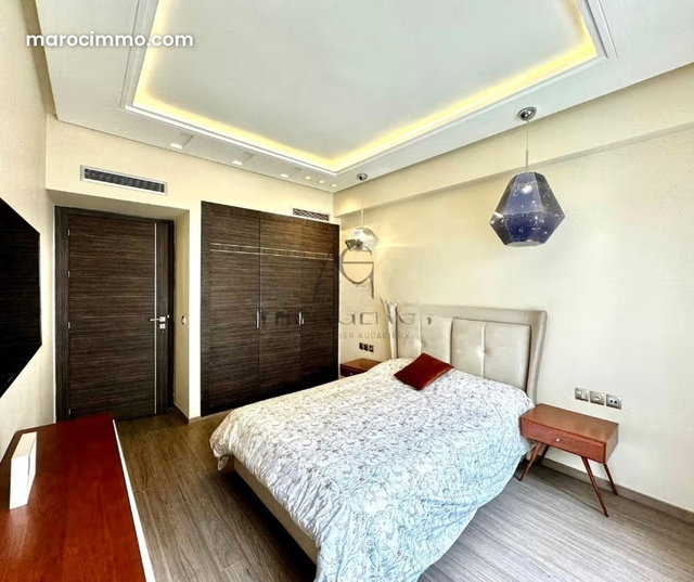 Très Bonne investissement Studio meublé 52m2 auTriangle d'or — 5