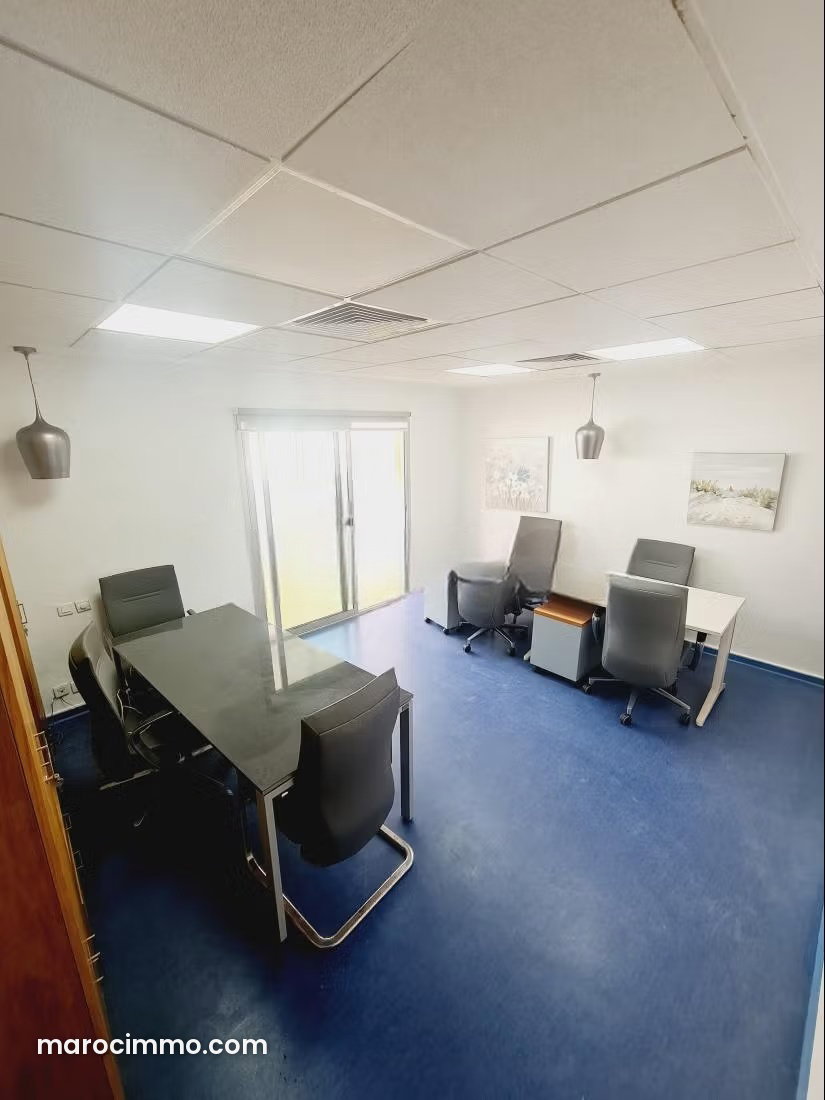 Bureau 50 m² avec terrasse à louer au Maarif Casablanca — Casablanca