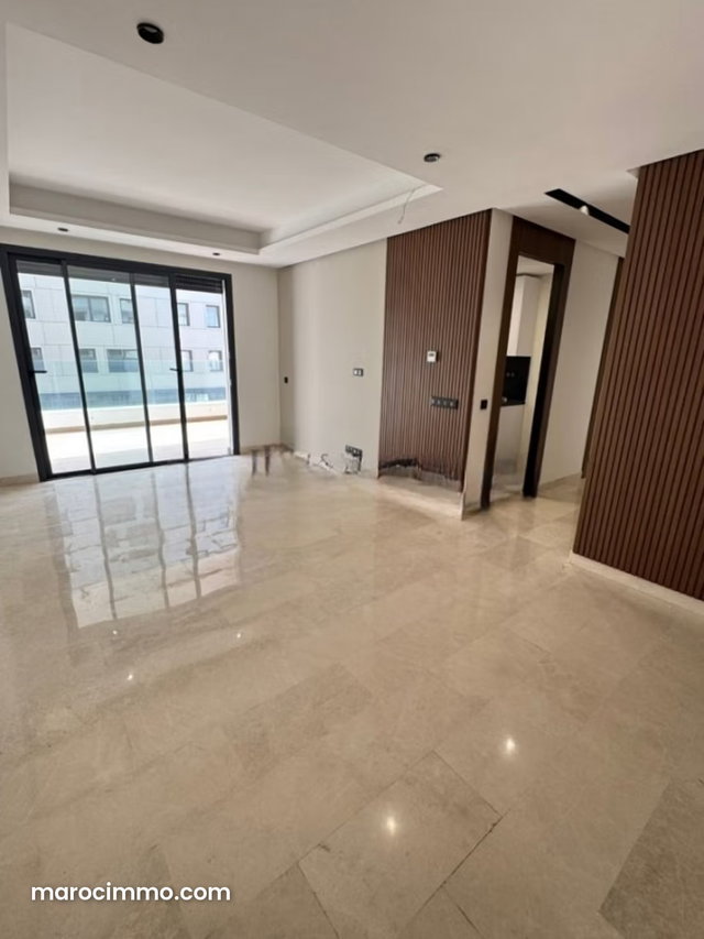 157 m² 4th Floor Apartment – 3 Bedrooms – Large Terrace — 3