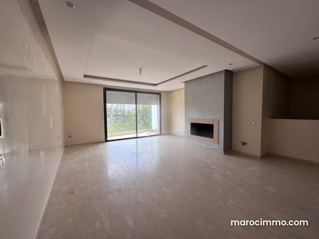 Duplex en location à Riyad. 3 belles chambres. Terrasse et ascenseur — 2