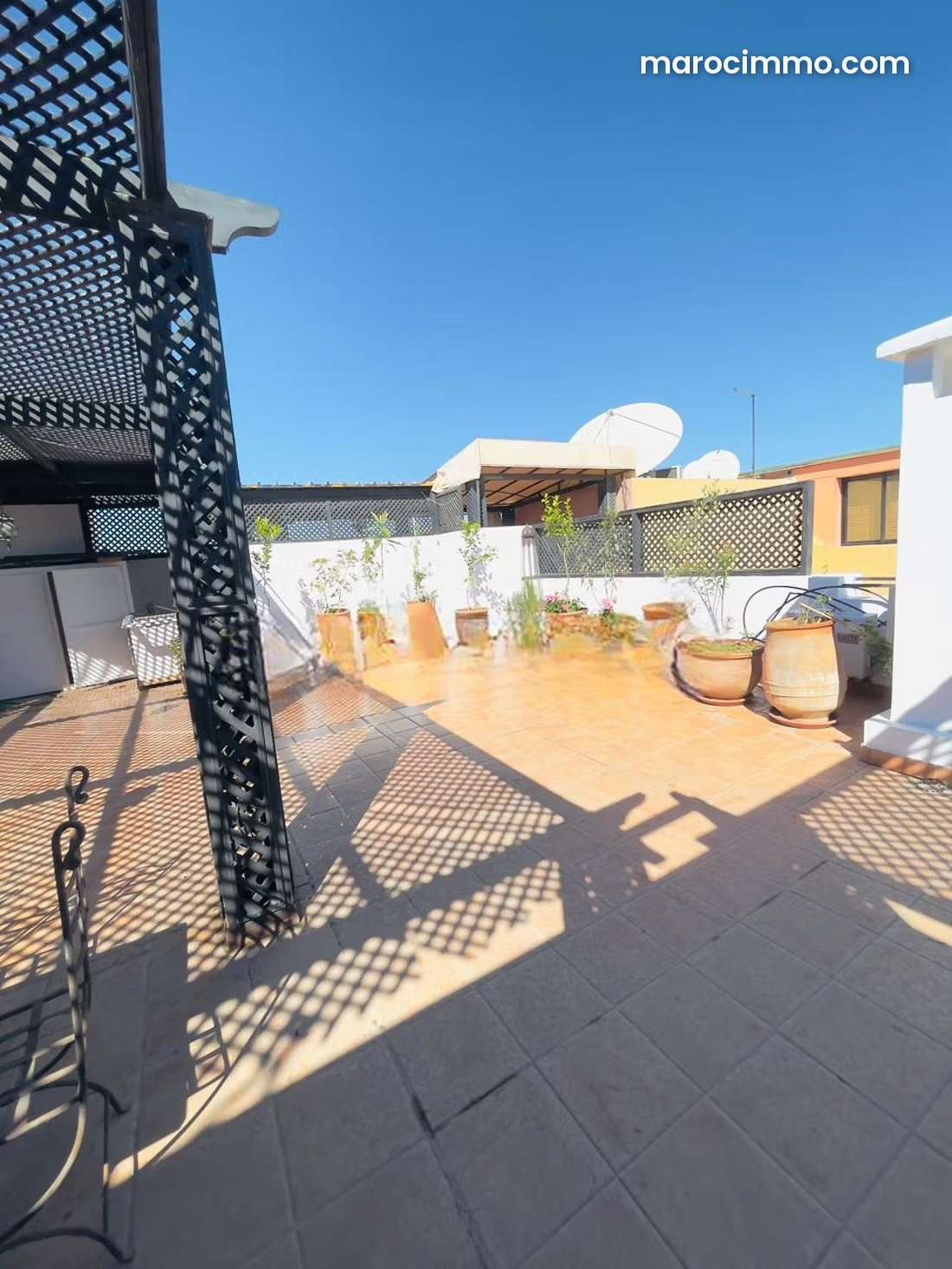 100 m² Apartment with 2 Bedrooms and Terrace, Guéliz, Marrakech — Marrakesh