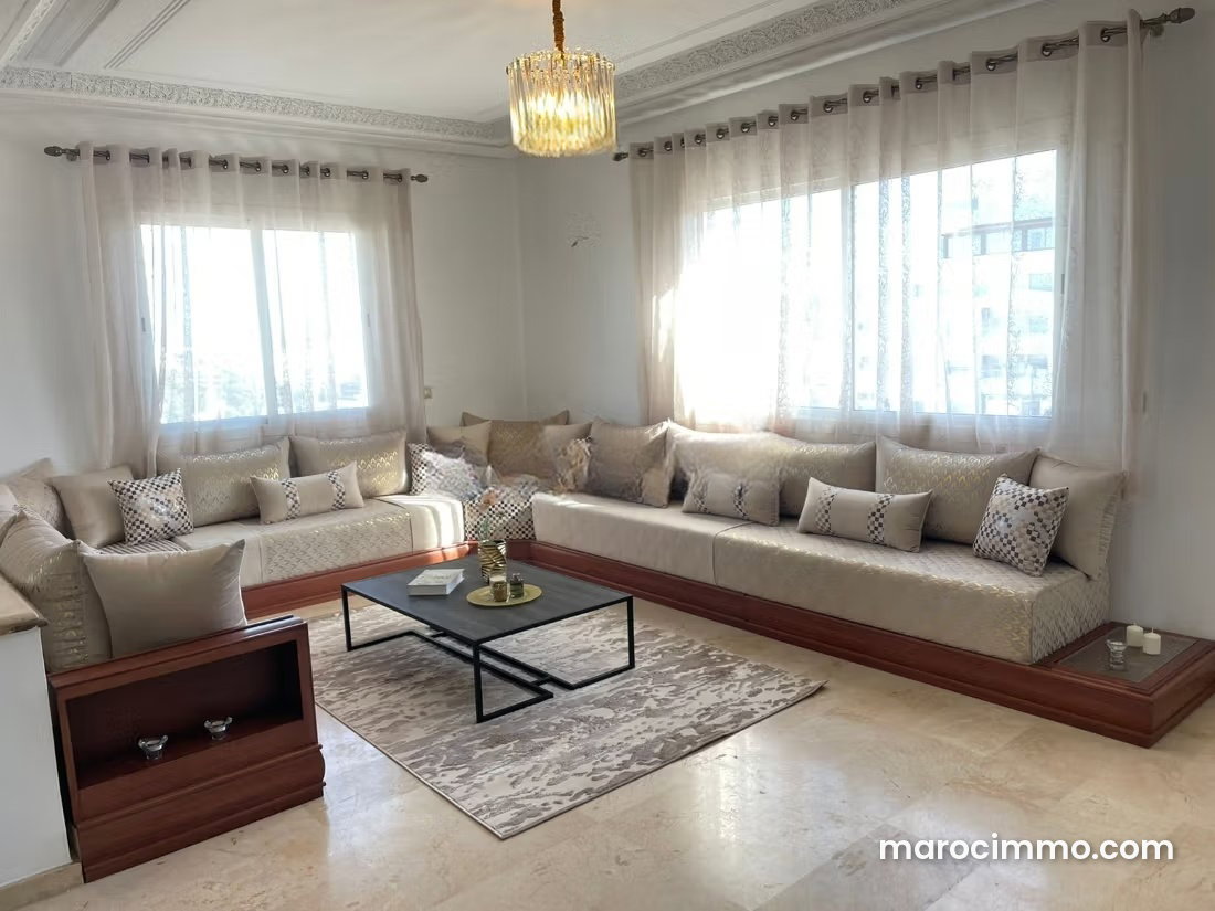 Duplex for Sale in Administrative Quarter
