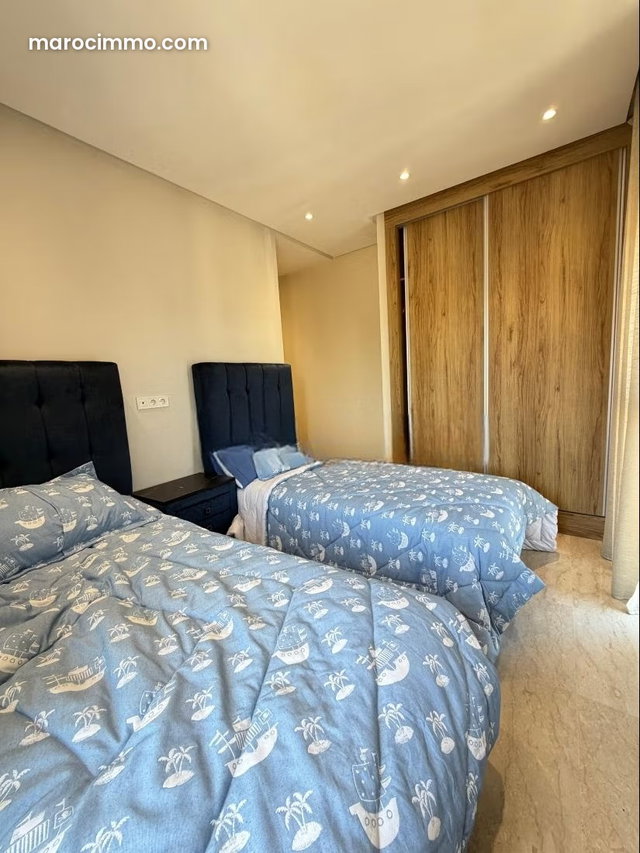 Superbe appartement à louer à Oasis. Surface totale 105 m². Meublé — 3