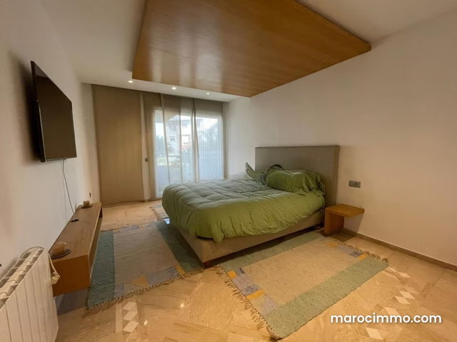 Appartement en location à Ain Diab. Superficie 200 m². Bien meublé — 3