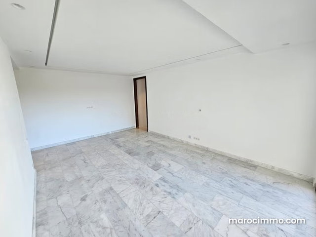 Apartment for Rent in Casablanca Finance City. Total Surface 75 m². Terrace and Elevator — 5
