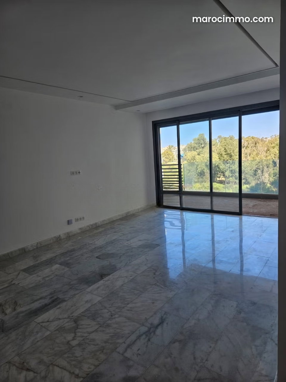 Apartment for Rent in Casablanca Finance City. Total Surface 75 m². Terrace and Elevator