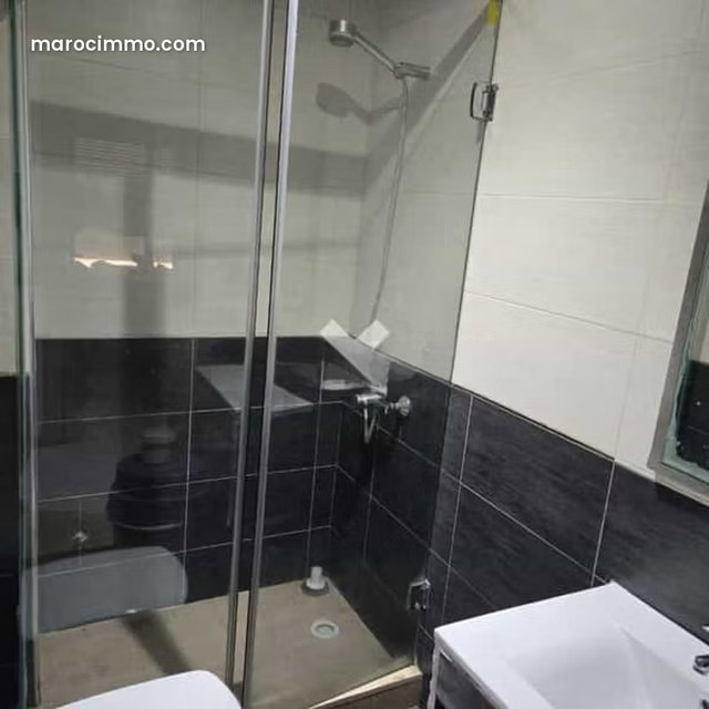 Appartement à Vendre de 141.0 m² à Casablanca, Hopitaux — 3