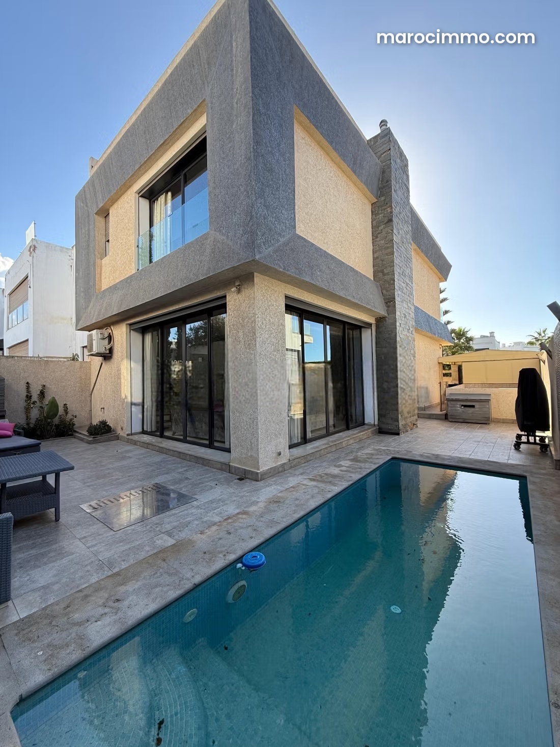 Villa 320 m² avec piscine à Dar Bouazza, exposition plein sud — Dar Bouazza