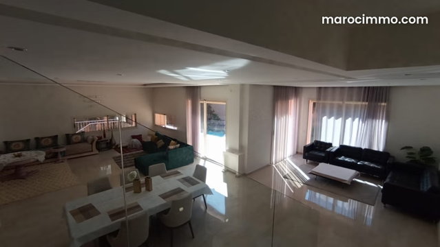Jolie villa a Louer meublée — 2