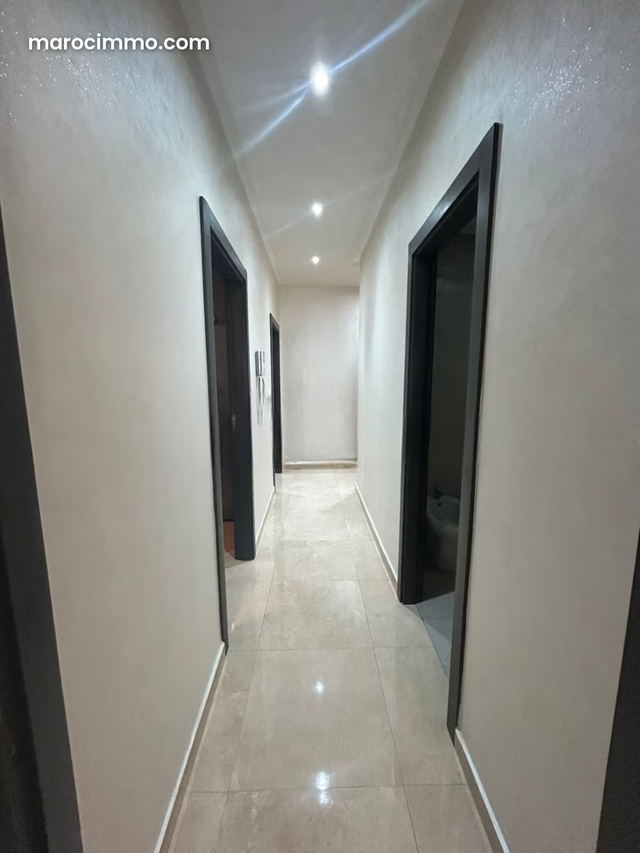 Superbe appartement à louer à Mozart. 2 belles chambres. Bien meublé — Tanger