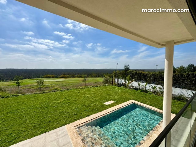 Villa en vente Haut Standing Front Golf — 3