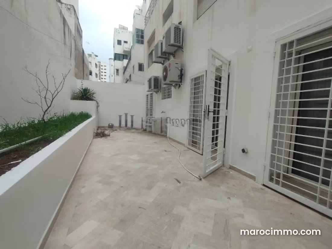 177 sqm Apartment, 3 Bedrooms with Terrace, Racine, Casablanca — Casablanca