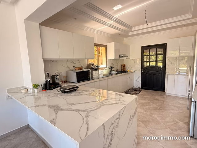 Superbe Villa a vendre route casablanca — 3