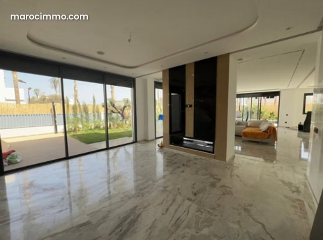 Villa haut standing à vendre El Menzeh — 2