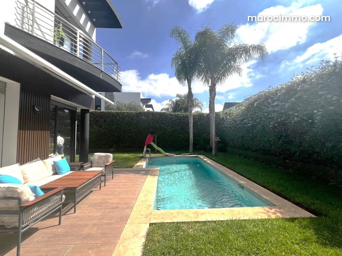 Villa 427 m² avec piscine, Bouskoura centre — Bouskoura