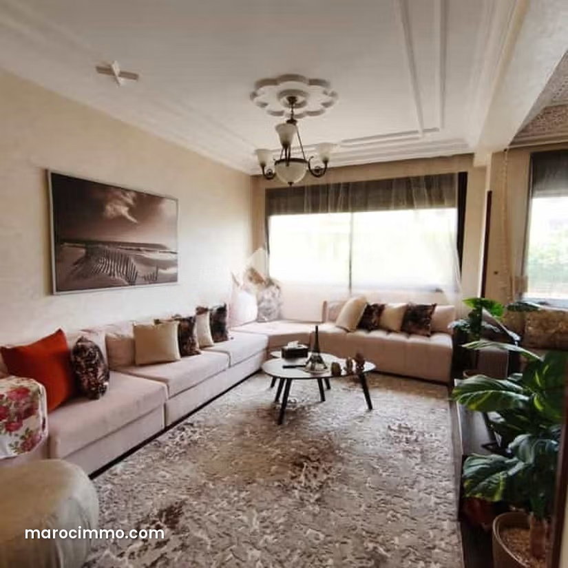 Appartement neuf 202 m², 3 chambres avec jardin à Riyad, Rabat — Rabat