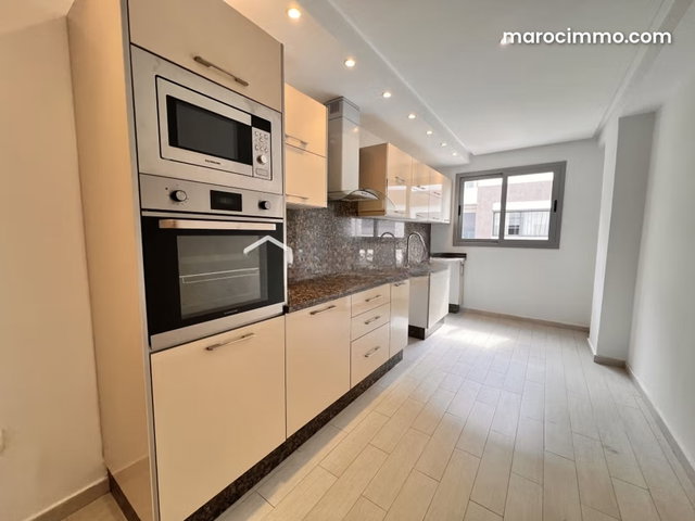 Appartement de 160 m² à Casablanca — 4