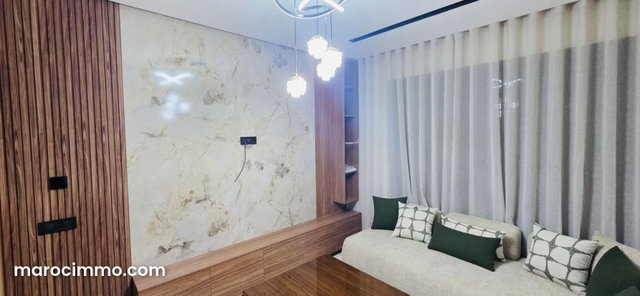 Location: Superbe Studio Meublé de 60m² Résidence Arcadia Loft, Californie — 4