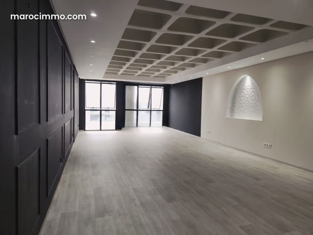 Palmier Très beau bureau à la location — الدار البيضاء