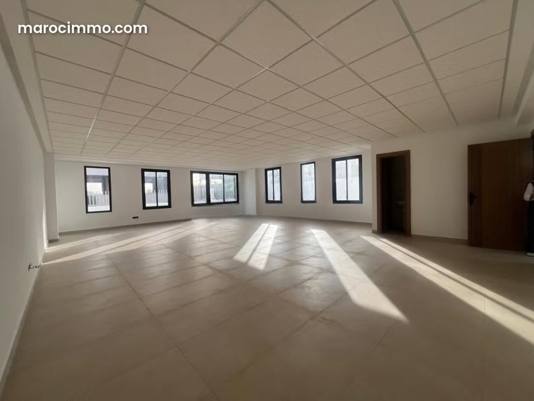 100 sqm office with terrace for rent in Ville Verte, Bouskoura — Bouskoura
