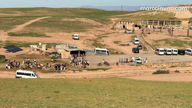 Terrain 13700 m2 titré Zone Agafay fort potentiel — اكفاي
