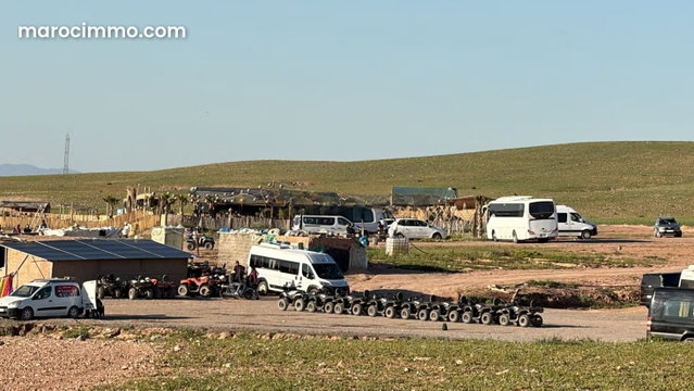 Terrain 13700 m2 titré Zone Agafay fort potentiel — 2