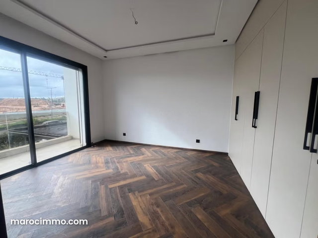 Villa neuve à louer à Bouskoura villa verte — 4