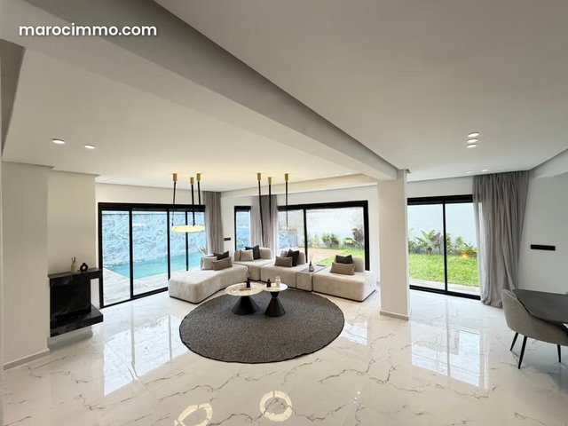 Villa de 3 chambres à Vendre à Ain Diab — 3