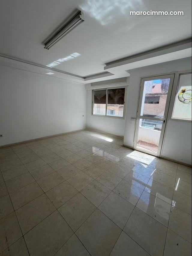 Office for Rent in a Nice Location with Terrace — Casablanca