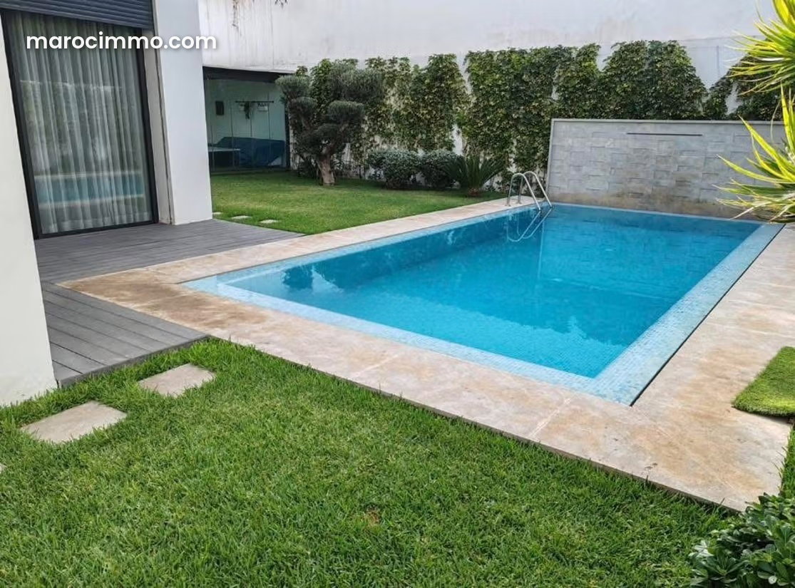 Contemporary 680 sqm Villa in Polo, Casablanca, with Swimming Pool and Garden — Casablanca