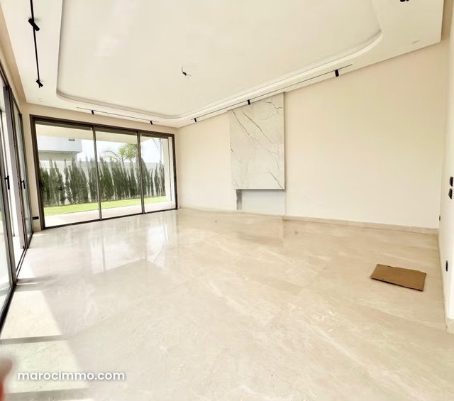 Villa neuve a louer bouskoura — 3