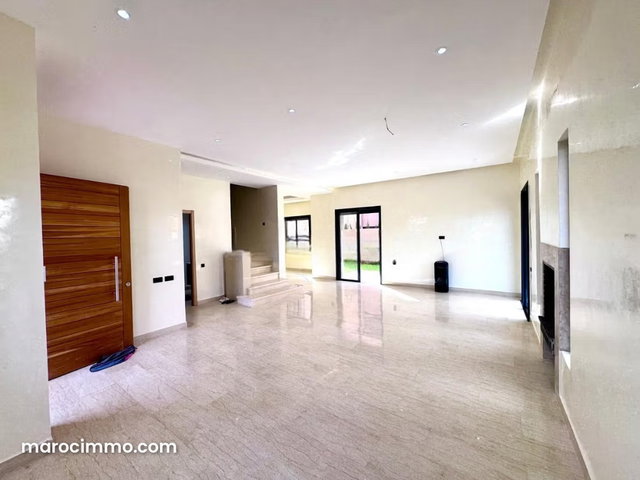 Beautiful Villa for Sale — 5
