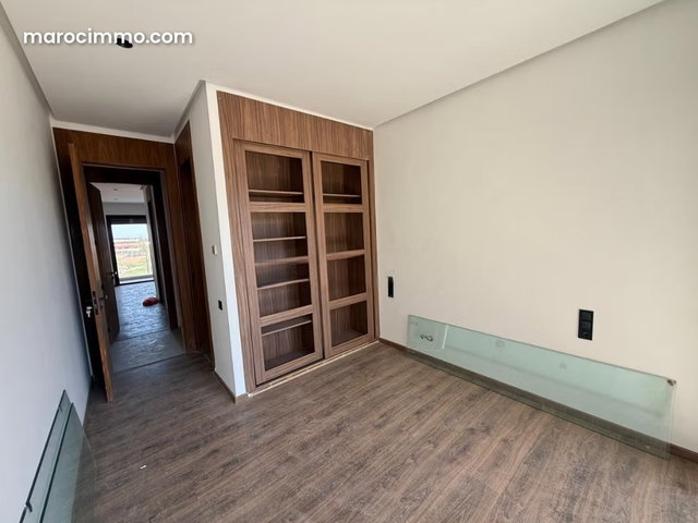 Beautiful Apartment for Sale – High-End — 5