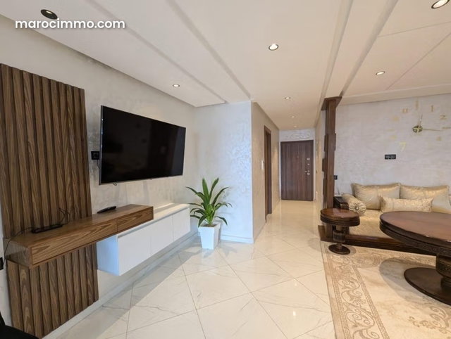 Appartement à vendre à Mimosas. Surface totale 106 m². Porte blindée et système de double vitrage — 3