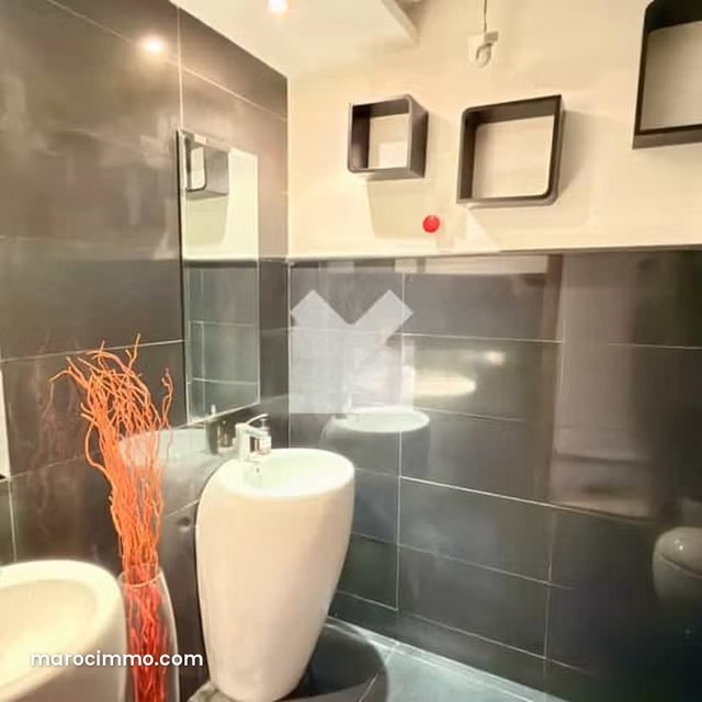 Appartement à Vendre de 245.0 m² à Casablanca, Hopitaux — 5