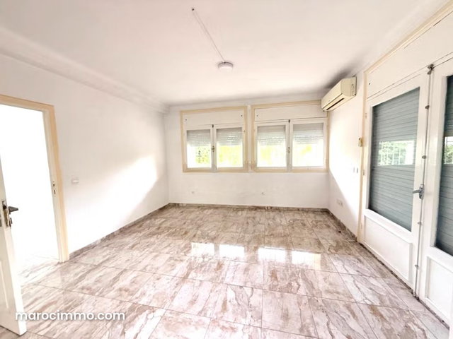 Villa en location bien situÃ©e Ã Hassan — 3
