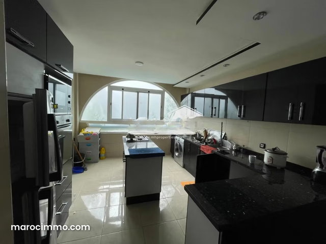 W. 0091 Magnificent 275 m² Villa at C. Alcudia Smir — 4