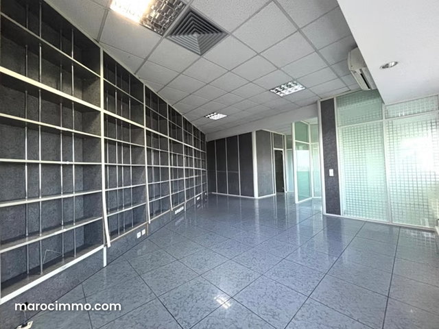 À louer – Plateau de bureaux aménagé 203 m2 — 2