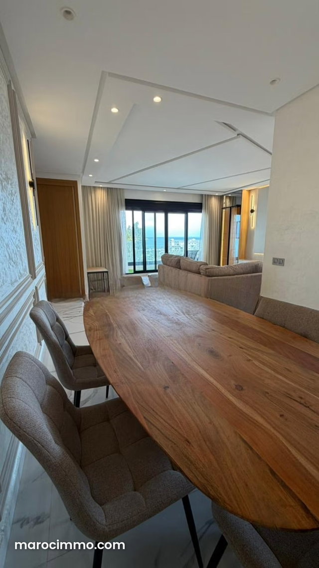 Bel appartement en location à De La Plage. 4 grandes pièces. Meublé — 4