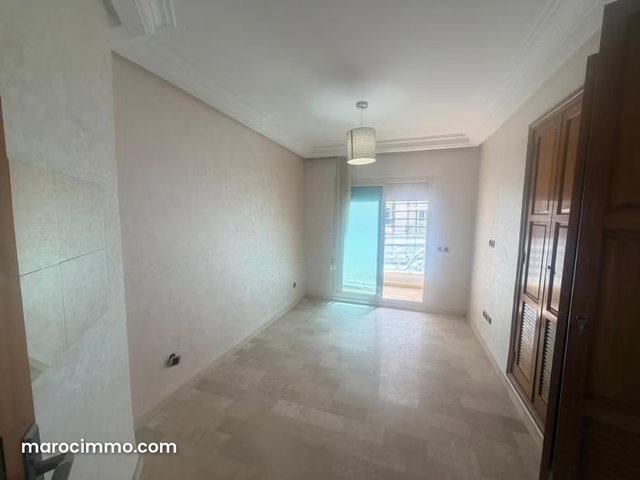 Bel appartement à vendre BOURGOGNE Ouest — 5