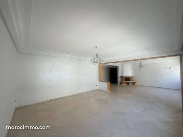Bel appartement à vendre BOURGOGNE Ouest — 2