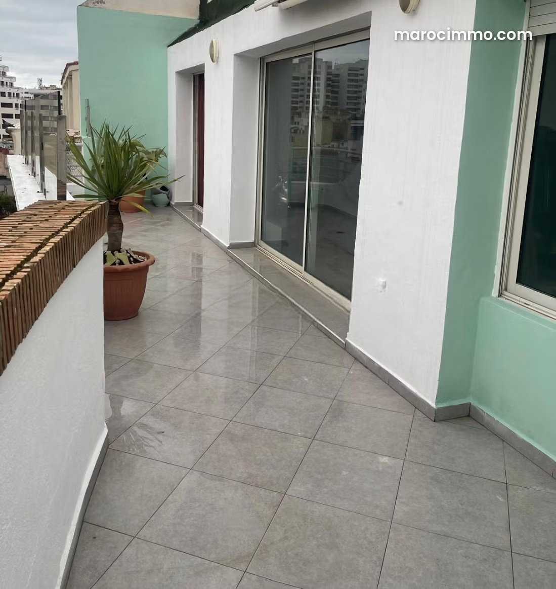 3-Bedroom Apartment with South-Facing Terrace in Gauthier, Casablanca — Casablanca