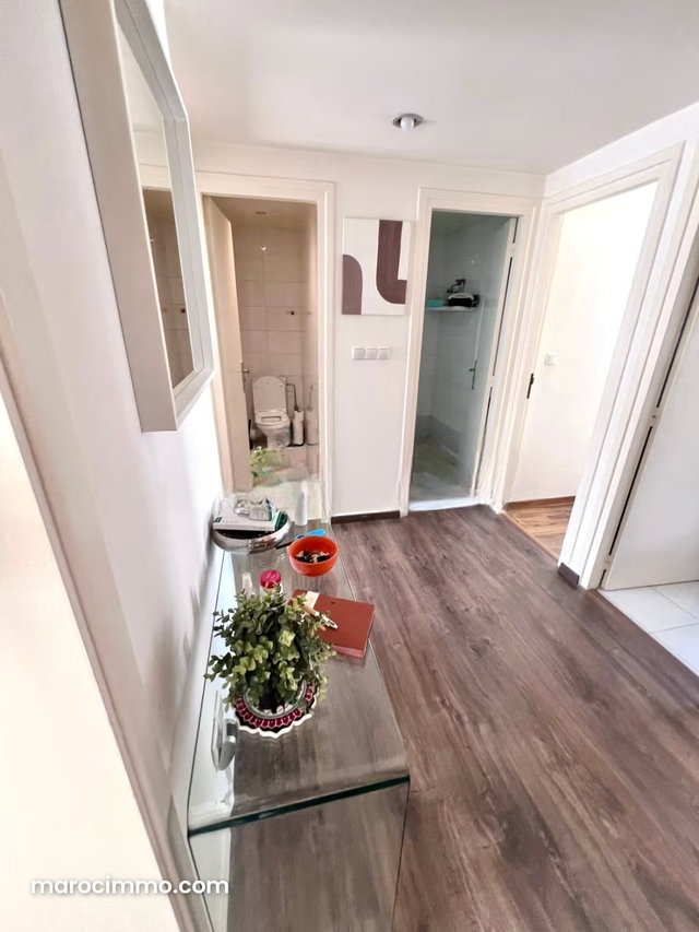Vend appartement à Agdal kays. 3 pièces confortables. Belle terrasse — 4