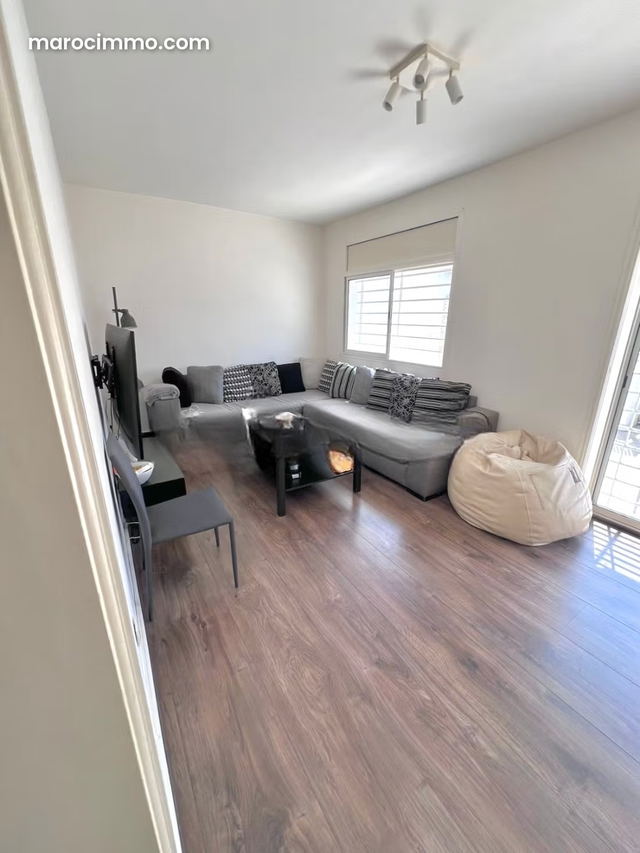 Vend appartement à Agdal kays. 3 pièces confortables. Belle terrasse — الرباط