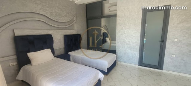 Villa 4 chambres Climatisation Piscine — 3