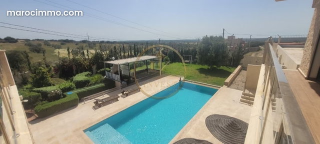 Villa 4 chambres Climatisation Piscine — 2