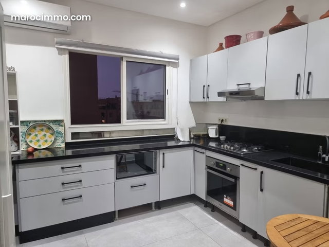 Vente d'un bel appartement à Camp Al Ghoul. 2 belles chambres. Meublé — 4