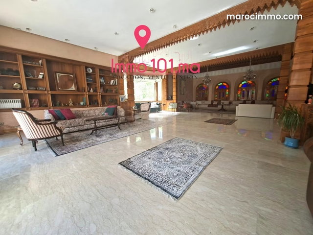 Villa à vendre à Souissi — 3