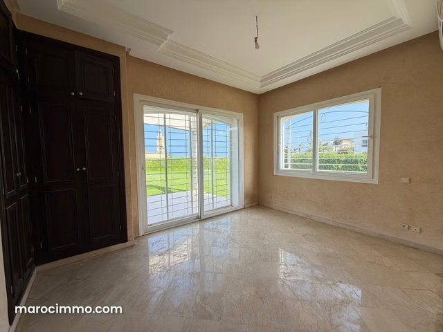 Villa plain pied à louer à 100 m de la mer – Terrain 1200 m² — 4
